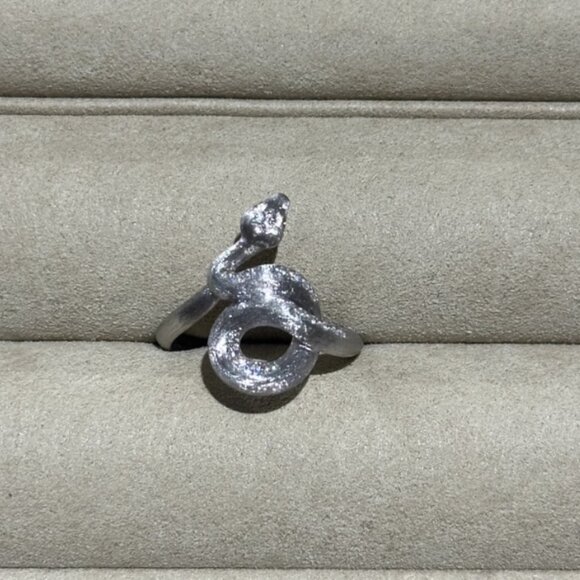 Edgy Animal Motif Adjustable Open Ring - Picture 2 of 4